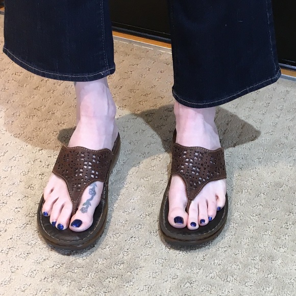 Born Shoes - 👗LAST WEEKS👗Born Leather Thong Flip- Flops.